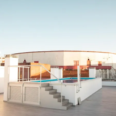 Varanda Da Muralha - By Sch Назаре