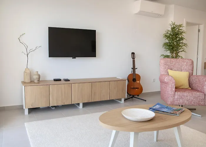 Varanda Da Muralha - By Sch Назаре