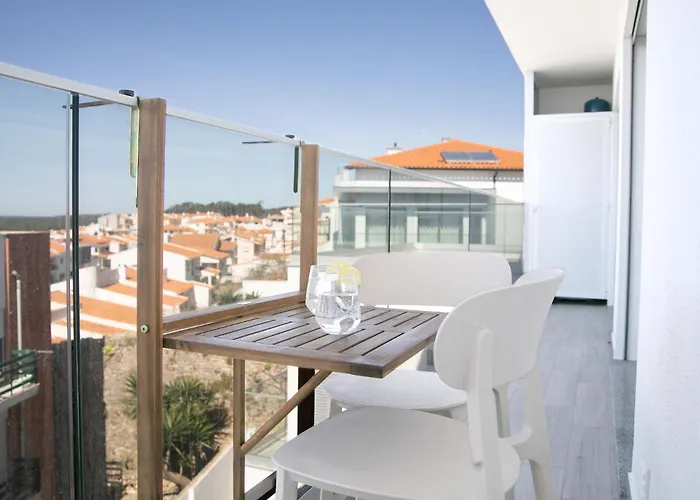 Varanda Da Muralha - By Sch * Назаре